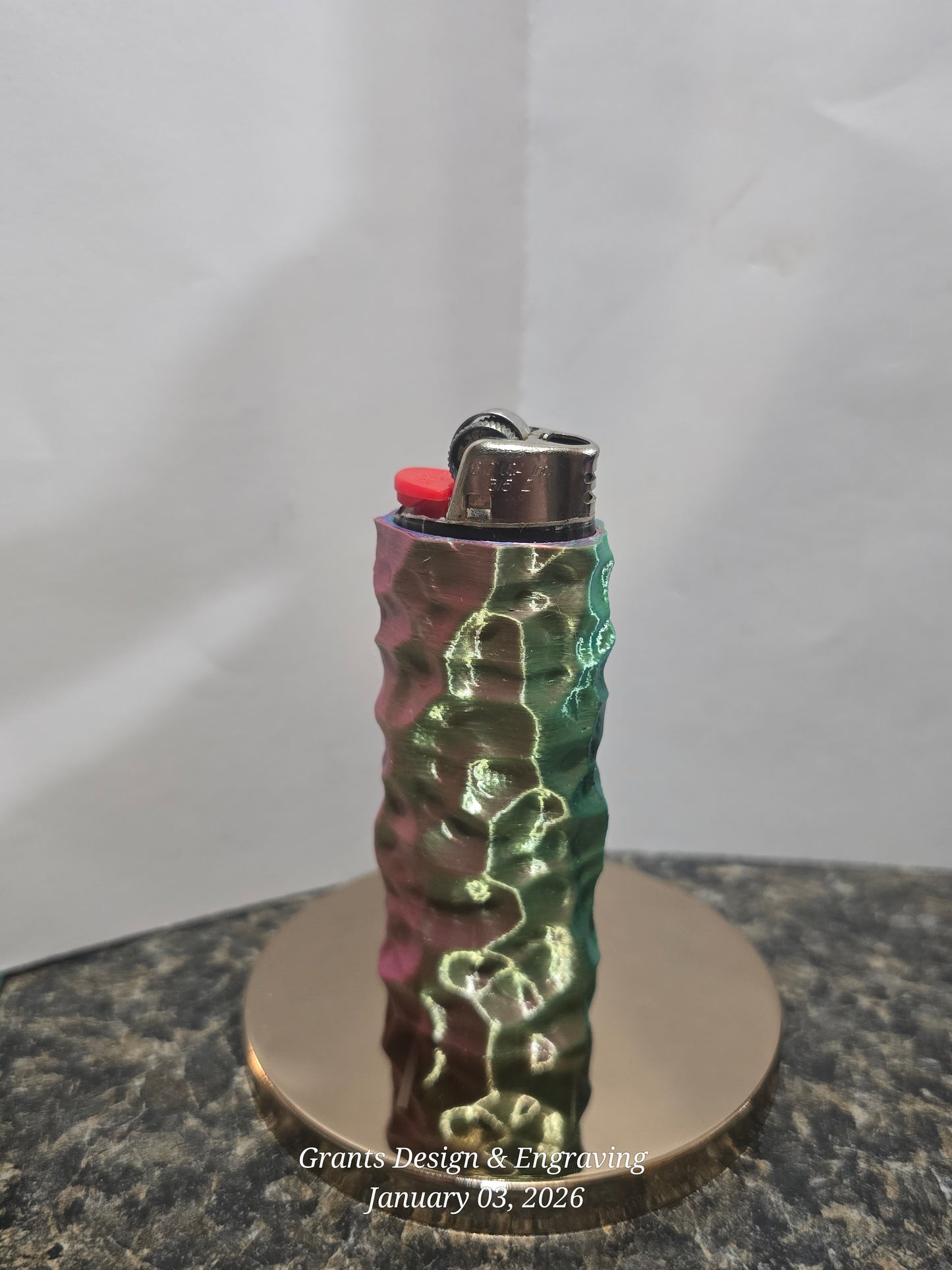 Iridescent Ripple Lighter Case – Color-Shifting 3D Textured Bic Cover